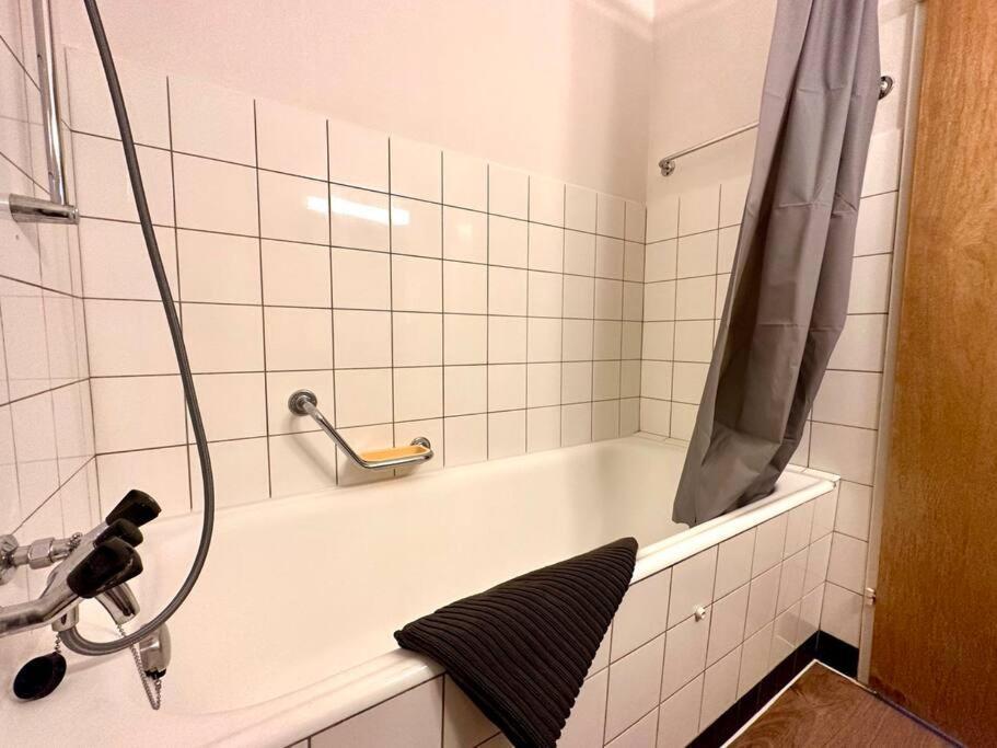 Mörel Cozy Flat For 2 Ideal Location Near Riederalp المظهر الخارجي الصورة
